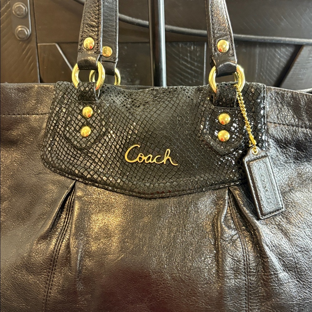 Coach Black Leather and Snakeskin-Patterned Handbag - Picture 2 of 6
